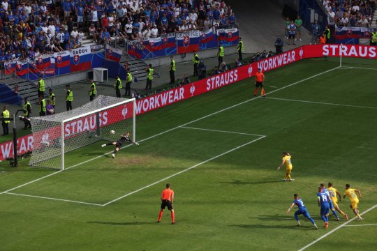 Slovacia - România 1-1, ACUM, pe iAMsport.ro. Răzvan Marin, execuție imparabilă la penalty! ”Tricolorii” visează cu ochii deschiși la optimi