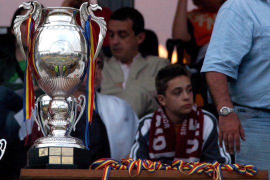 Cum a ”pierdut” Rapid o Cupă a României. Unde s-a aflat trofeul, care a fost returnat după 23 de ani: ”Acolo a fost!”
