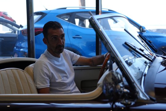 Ce model este și cât costă mașina pe care a vrut-o Elias Charalambous de la noul sponsor al lui FCSB