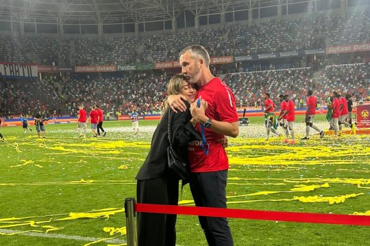 Teodora și MM Stoica, moment emoționant la finalul Supercupei. Oficialul FCSB s-a dus glonț la fiica lui după premiere