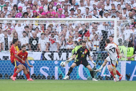 Spania – Germania 2-1, ACUM, pe iAMsport.ro. Ibericii au dat lovitura în minutul 119! Gazdele, la zeci de secunde de eliminare