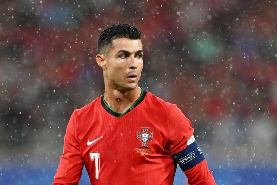 Ofertă neașteptată primită de Cristiano Ronaldo! Rivalul care îi propune să i se alăture unui proiect ambițios