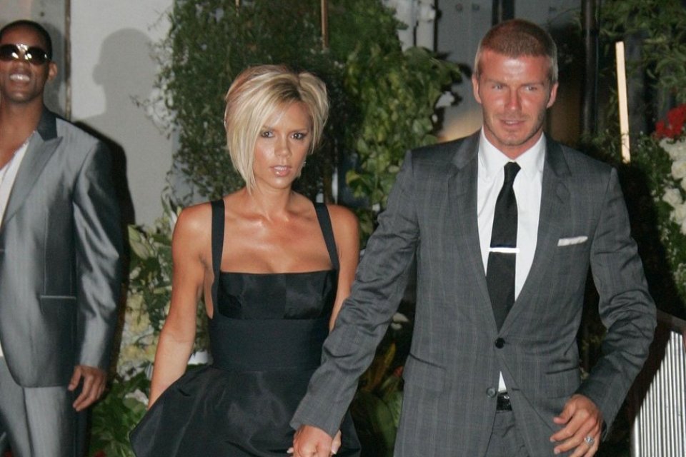Victoria și David Beckham au 3 copii împreună și formează unul din cele mai cunoscute cupluri din Showbiz