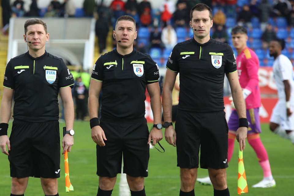 Brigada care a oficiat duminică meciul dintre FC Botoșani și FC Voluntari