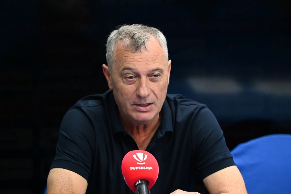 Mircea Rednic este antrenorul celor de la UTA Arad din primăvara anului 2023