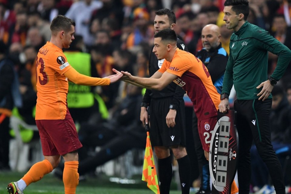 Galatasaray le-a decis soarta lui Moruțan și Alex Cicâldău