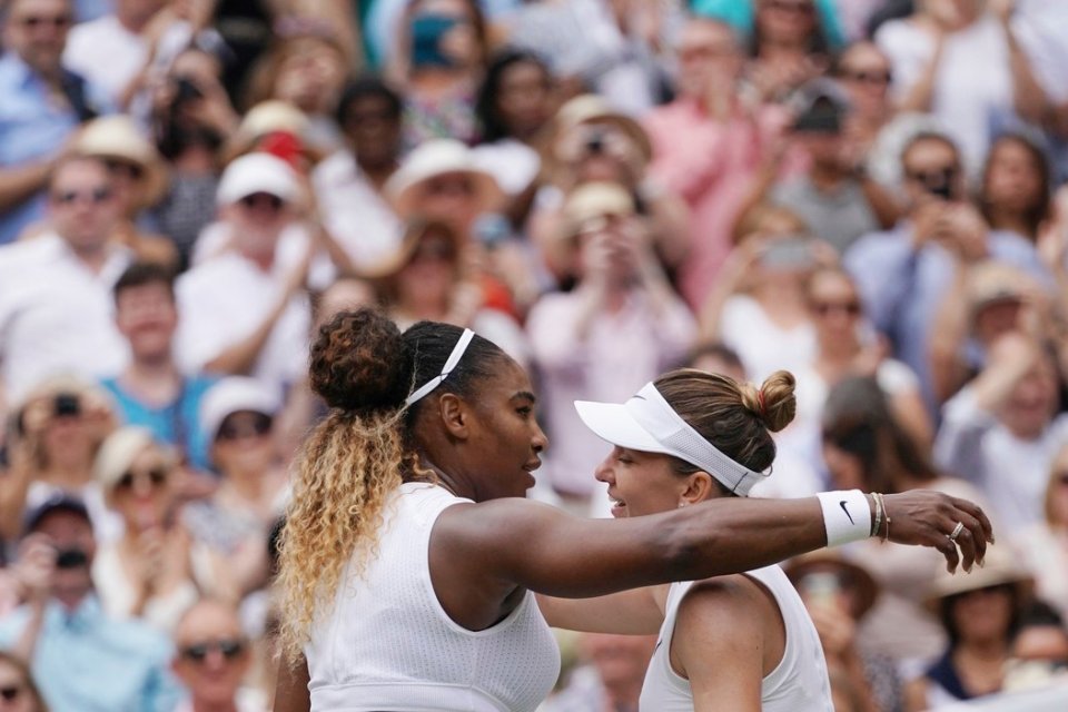 Simona Halep și Serena Williams, la finala de la Wimbledon din 2019