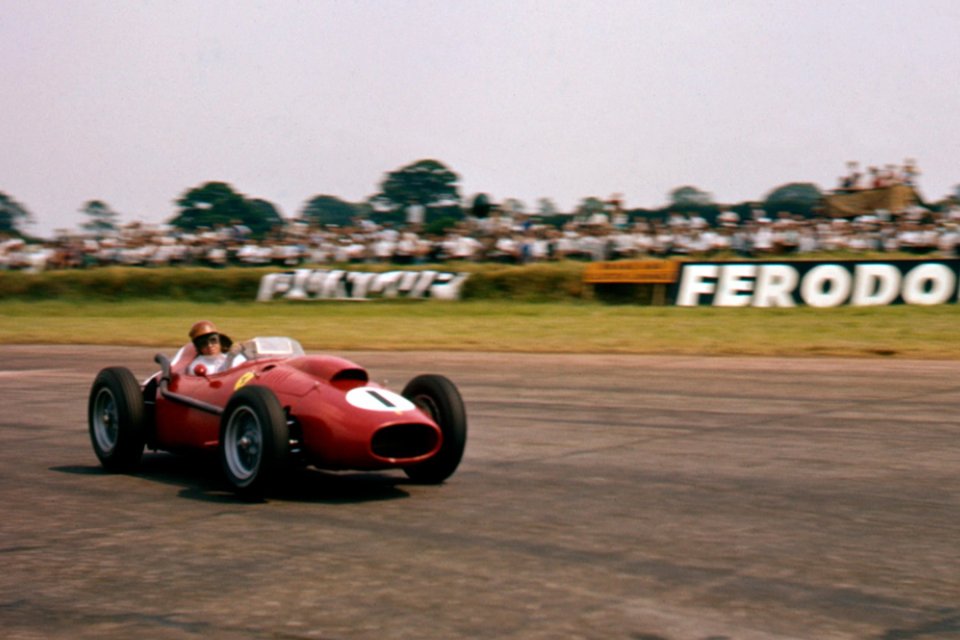 Peter Collins a luat startul în 32 de Mari Premii de Formula 1
