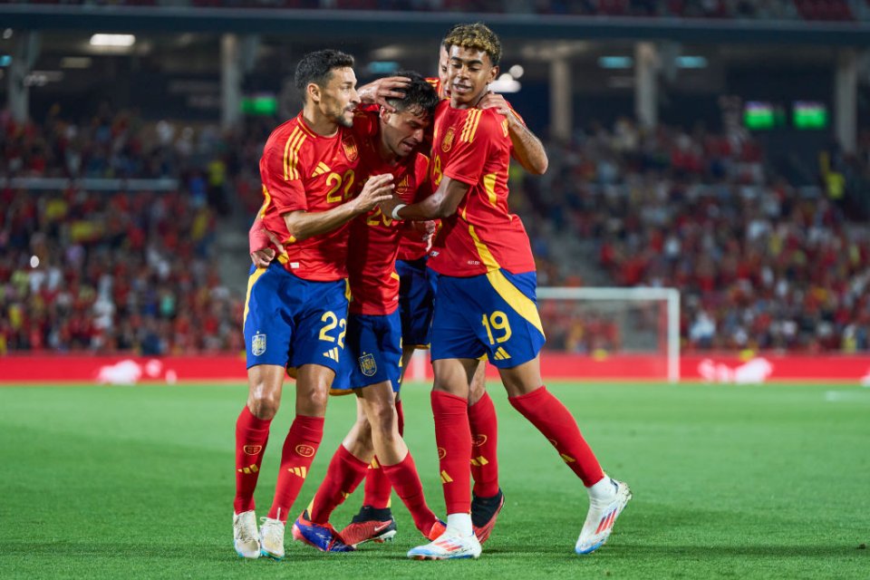 Spania este gata de debutul la Euro