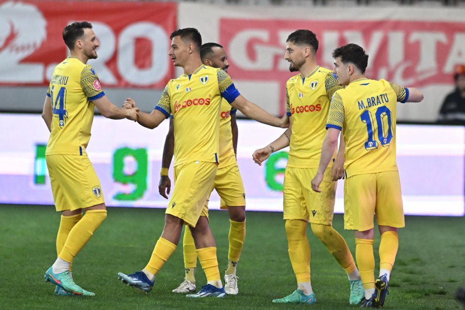 Petrolul Ploiești a terminat sezonul precedent pe locul 11 în play-off