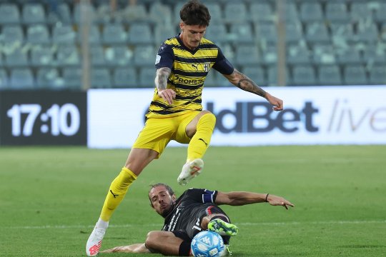 VIDEO | Dennis Man, gol spectaculos! Ex-jucătorul FCSB a fost decisiv în meciul în care Mihăilă a intrat pe final
