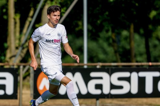 Dorin Rotariu intră în topul celor mai bine plătiți jucători ai FCSB. Ce salariu va încasa mijlocașul