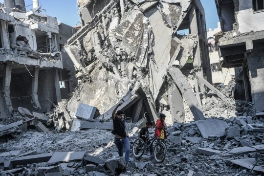 Războiul ne reînvață ce înseamnă drama. Sportivii captivi în mijlocul conflictul israeliano-palestinian. Garry Lineker s-a prins și el în hora celor care comentează fără informații certe