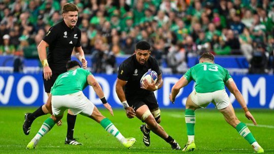 Noua Zeelandă a învins-o dramatic pe Irlanda și s-a calificat în semifinalele Cupei Mondiale de rugby