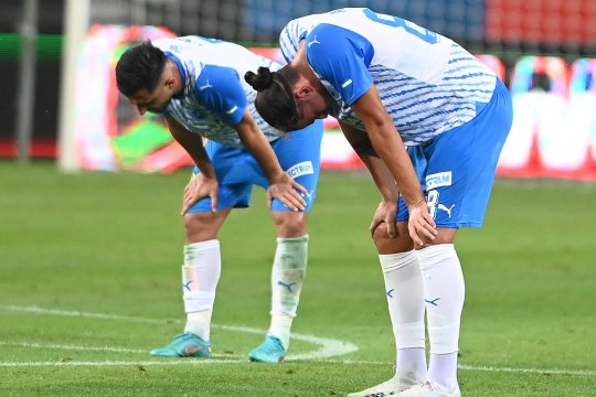 Scandal la Universitatea Craiova! Un fotbalist ia în calcul să plece din Bănie: ”Sunt supărat, dezamăgit. Am avut discuții, rămâne de văzut dacă va fi o ofertă”