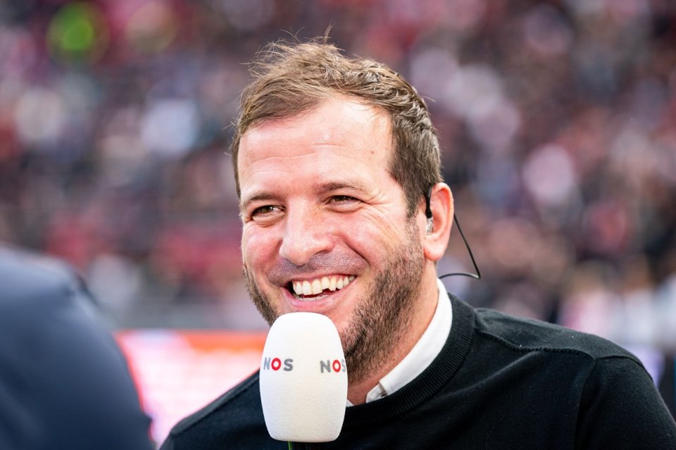 Rafael van der Vaart este în prezent analist sportiv