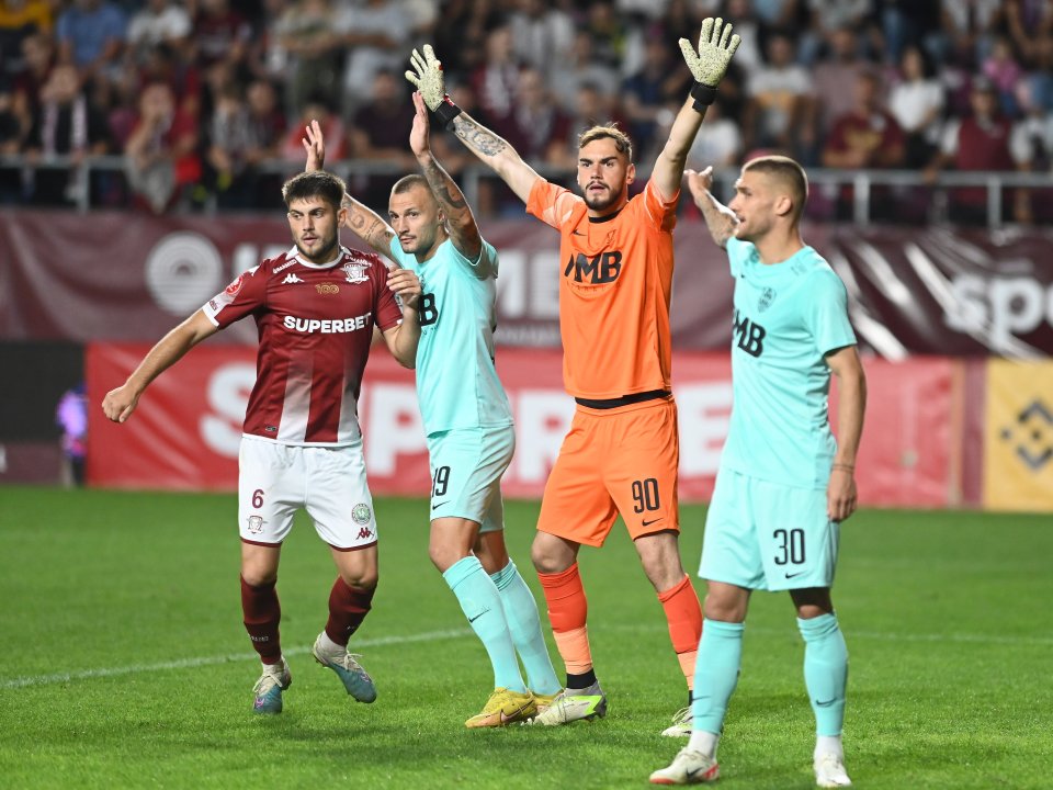 Jucătorii CFR-ului, la meciul cu CFR Cluj din sezonul 2023-2024