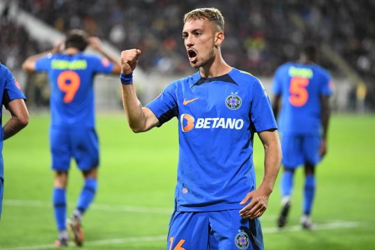 Oamenii care au contribuit decisiv la ascensiunea noului star de la FCSB: ”M-au ajutat foarte mult”