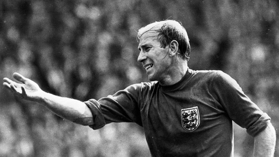 Bobby Charlton a câștigat o cupă a Angliei cu Manchester United, în 1963
