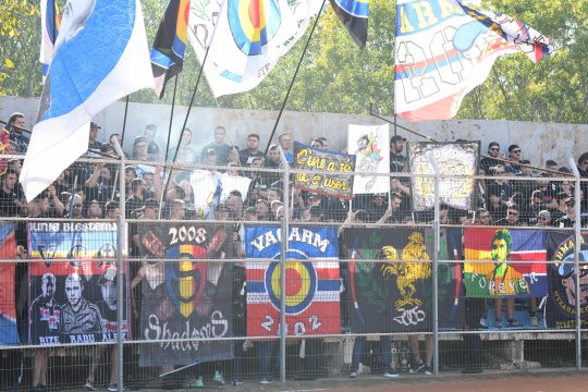 Fanii Stelei se întrec în ironii dure la adresa suporterilor FCSB. ”Lovitură pentru oi! Mulțumim!”