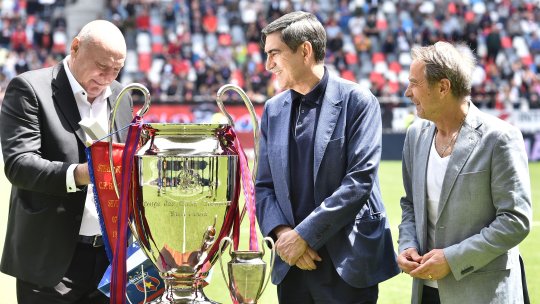 Victor Pițurcă știe cum se poate salva Steaua. ”Noi cei care am luat Liga Campionilor, vrem echipa. Aducem oameni cu bani”