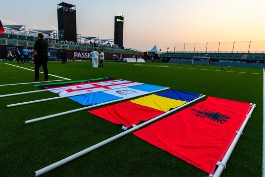 România a făcut spectacol la debutul la Campionatul Mondial de minifotbal și a câștigat cu 9-1! Fostul căpitan al FCSB a dat un gol de senzație
