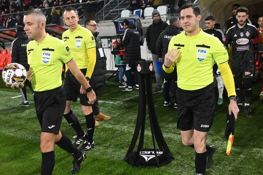 Arbitrul contestat vehement în urmă cu doar câteva zile, delegat la Petrolul - FCSB! Reacția conducerii prahovene