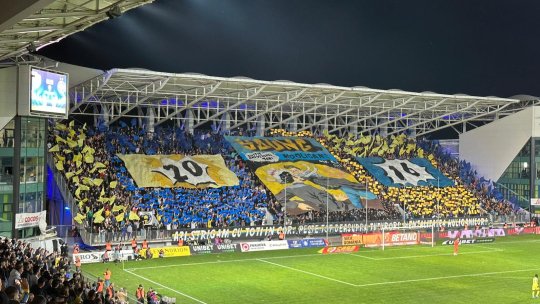 Atmosferă incediară pe Ilie Oană! Duelul galeriilor a fost peste cel de pe teren, la Petrolul - FCSB