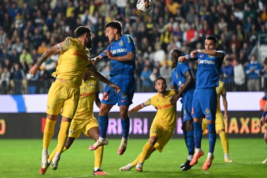 Jucătorii FCSB-ului, șocați de remiza cu Petrolul. ”Nu avem nicio scuză. Dacă vrem să luăm titlul, trebuie să avem atitudine de campioni”. Toate reacțiile de după meci