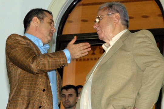 EXCLUSIV | Unul dintre generalii de la AFC Steaua, dezvăluiri despre cum a devenit Gigi Becali patron la FC Steaua SA. Ce s-a întâmplat în 2003: ”FRF l-a ajutat”