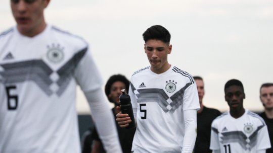Rareș Canea, fotbalist de la Bayern Munchen, vine să joace pentru echipa națională a României