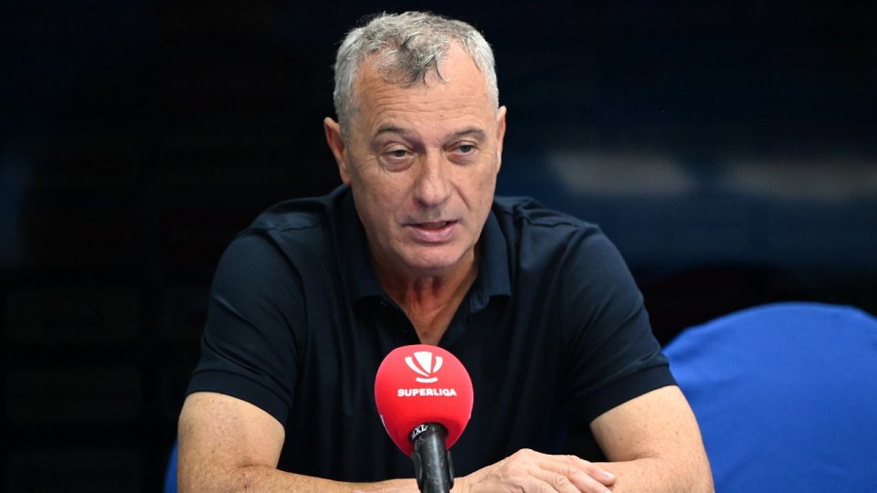 Mircea Rednic este antronul echipei UTA Arad din luna aprilie, anul 2023