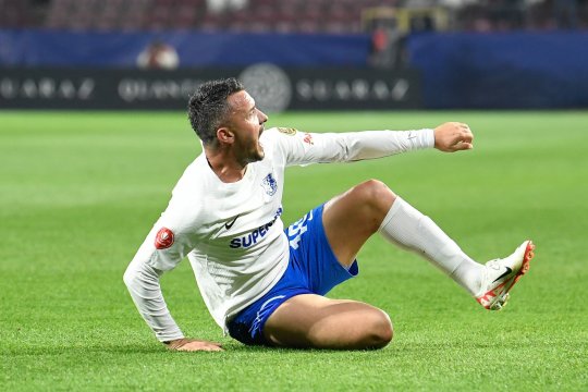Budescu l-a ignorat pe Hagi și s-a luat de arbitrul Marcel Bîrsan: ”Am glezna toată tăiată și nu a dat niciun fault” Toate reacțiile de la Farul