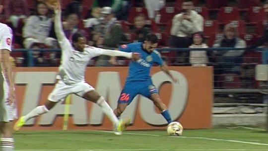Scandal la Oțelul - FCSB! Dawa a marcat golul sezonului, dar arbitrii l-au anulat. Bucureștenii au criticat vehement decizia