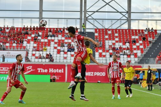 LPF a anunțat când se joacă restanța Poli Iași – Sepsi și programul Etapei a 13-a din Superligă