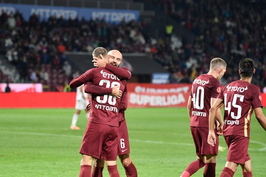 Jucătorii lui CFR, încrezători după șase victorii în șapte etape: ”Avem o echipă care vrea să câștige campionatul”. Ce spune Bîrligea despre o posibilă convocare la națională