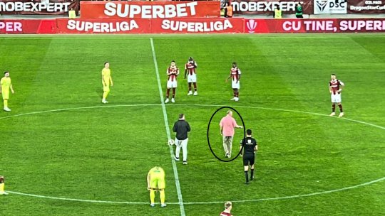 FOTO | Apariție rarisimă la Rapid - Poli Iași! Cine a dat lovitura de start pe stadionul din Giulești