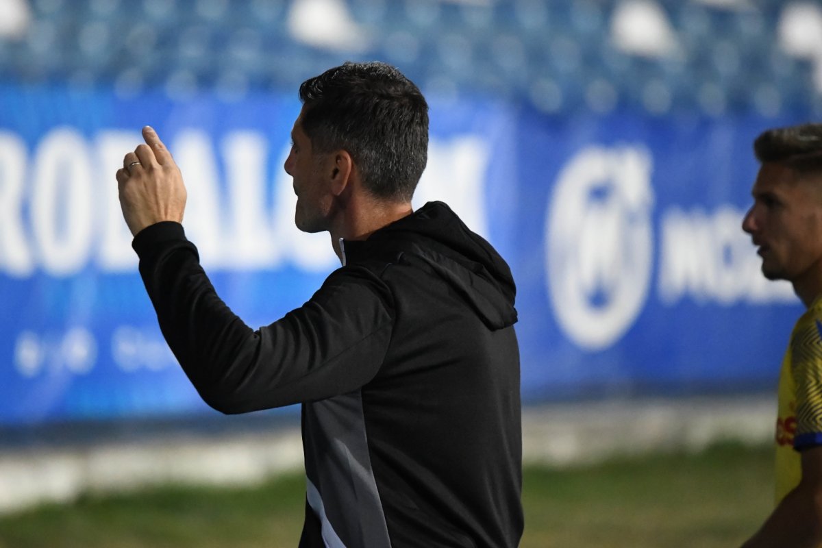 1,46 este media de puncte a lui Florin Pîrvu în 28 de meciuri la Petrolul