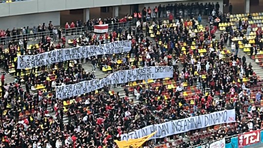 Ovidiu Hațegan a întrerupt meciul dintre Dinamo și CFR Cluj în minutul 74. Cum au cinstit dinamoviștii memoria lui Cătălin Hîldan
