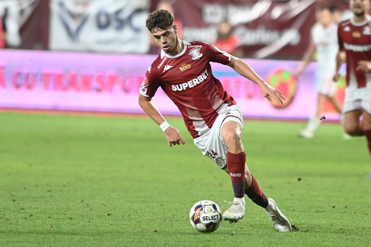 Andrei Borza în meciul de fotbal dintre Rapid și Dinamo, Superliga Superbet, Superbet Arena-Giulești din București, 1 septembrie 2023. Borza a fost convocat în premieră la prima reprezentativă pentru meciurile contra Belarus și Andorra din preliminariile EURO 2024, 8 octombrie 2023