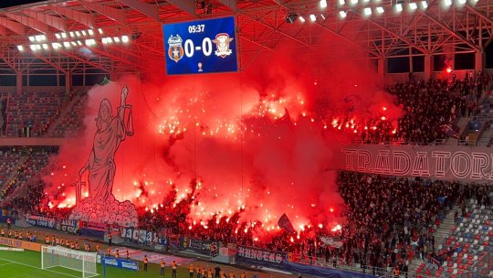 FOTO & VIDEO | Toate mesajele pe care și le-au transmis cele două galerii la derby-ul CSA - Rapid! Fanii s-au întrecut în ironii: ”'A înviat beleaua'. Dar totuși, care e Steaua?”