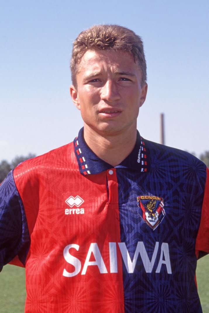 Dan Petrescu, în tricoul celor de la Genoa