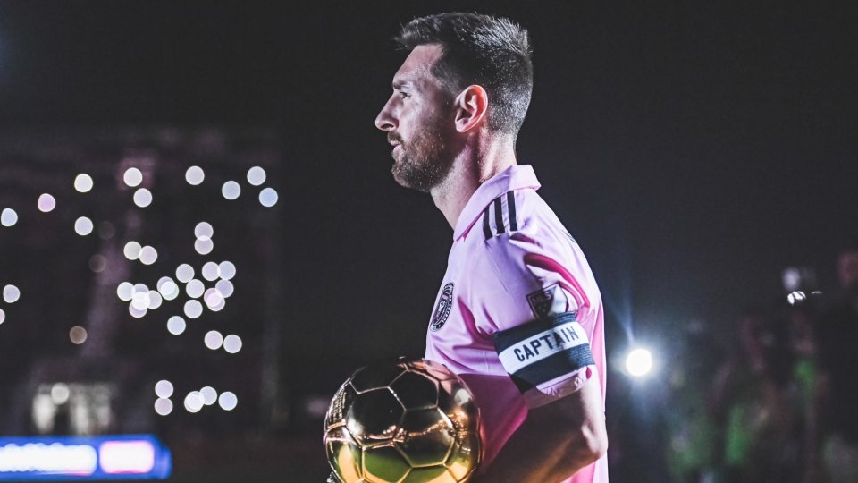 Leo Messi are un salariu de 50 de milioane $ la Inter Miami, plus cote din vânzările de tricouri ale celor de la Adidas, precum și procent din abonamentele vândute de Apple TV+