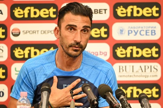 Elias Charalambous, criticat dur de Florin Prunea după înfrângerea cu Rapid: ”Dacă jucătorii ar simți că intră un antrenor în vestiar…”