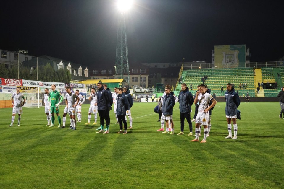 Dinamo a retrogradat după ce a pierdut barajul cu Dinamo, 5-8 la general