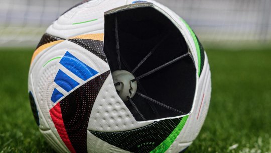 S-a prezentat mingea cu care se va juca la Euro, anul viitor. FUSSALLLIEBE vine cu o tehnologie inovativă