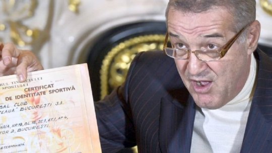 FOTO EXCLUSIV | Cum arată Certificatul de Identitate Sportivă al lui CSA Steaua și în ce an a fost dobândit. Comparație cu FCSB