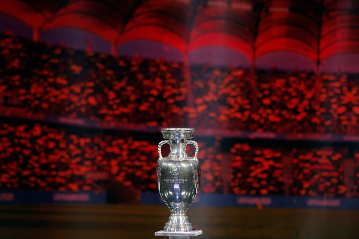 Acesta este trofeul pus în joc în vara anului viitor la Euro 2024