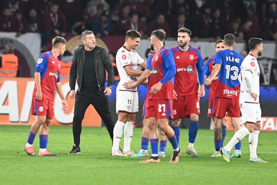 FOTO | Imaginea serii din Ghencea. Cum au fost surprinși doi rivali de la Steaua și Rapid