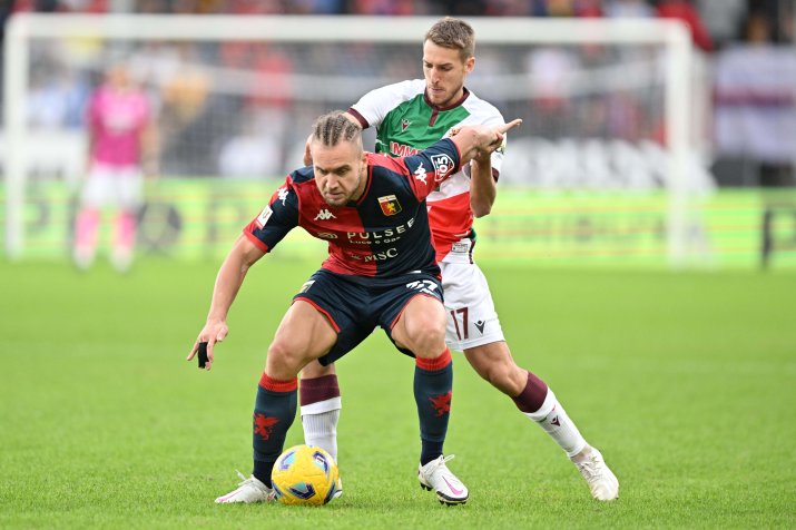 George Pușcaș a fost a cincea oară titular în acest sezon la Genoa, sursă foto: Profimedia